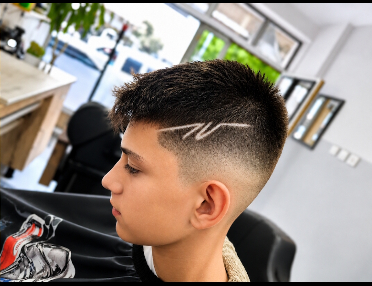 Salon Yılmaz Saç Kesimi